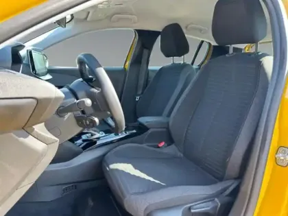 Photo 8 Peugeot 208  e- 136ch Active