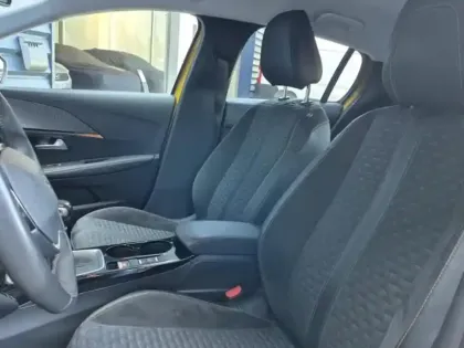 Photo 13 Peugeot 208  1.2 PureTech 100ch S&S Roadtrip 118g