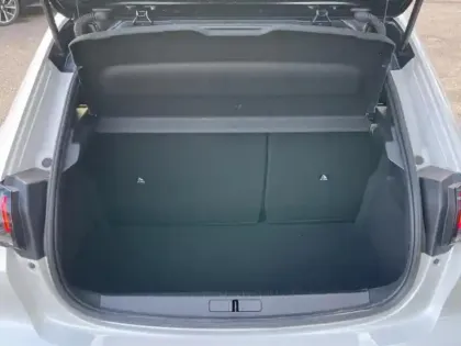 Photo 4 Peugeot 208  e- 136ch GT