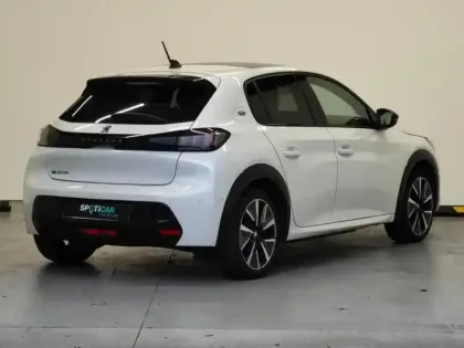 Photo 3 Peugeot 208  e- 136ch GT