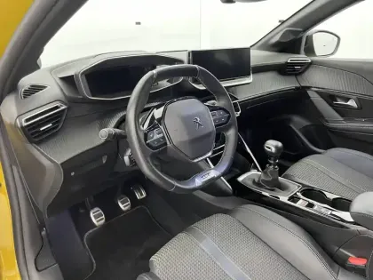 Photo 23 Peugeot 208  PureTech 100 S&S BVM6