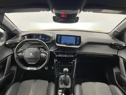 Photo 28 Peugeot 208  PureTech 100 S&S BVM6