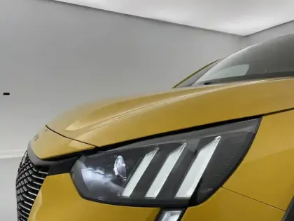 Photo 33 Peugeot 208  PureTech 100 S&S BVM6