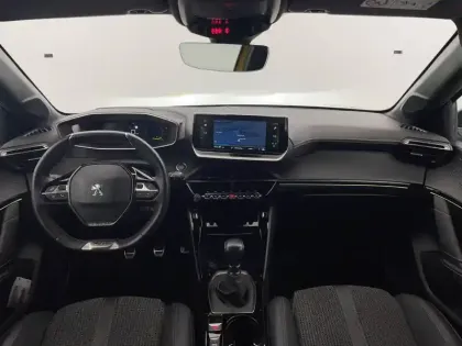 Photo 61 Peugeot 208  PureTech 100 S&S BVM6