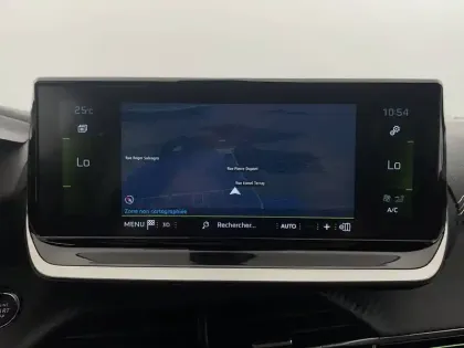 Photo 83 Peugeot 208  PureTech 100 S&S BVM6