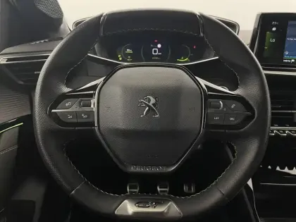 Photo 54 Peugeot 208  PureTech 100 S&S BVM6