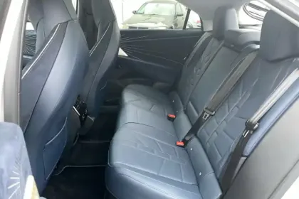 Photo 68 DS DS 8 DS N°8 245 ch FWD Long Range