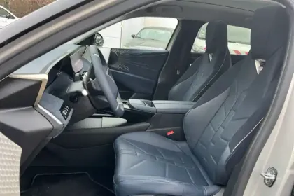 Photo 67 DS DS 8 DS N°8 245 ch FWD Long Range