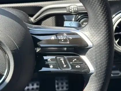 Photo 17 Mercedes Classe A  250 e 8G-DCT