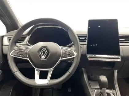 Photo 10 Renault Captur  E-Tech full hybrid 145 ch