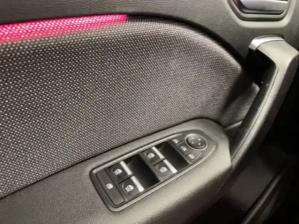 Photo 19 Renault Captur  E-Tech full hybrid 145 ch