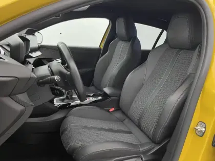 Photo 45 Peugeot 208  PureTech 100 S&S BVM6