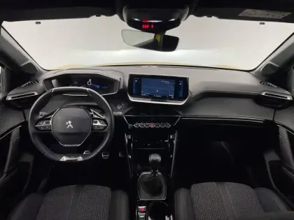 Photo 61 Peugeot 208  PureTech 100 S&S BVM6