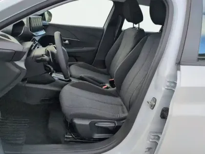 Photo 31 Peugeot 208  Hybrid 110 e-DCS6