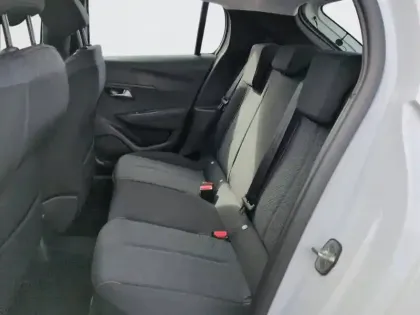 Photo 32 Peugeot 208  Hybrid 110 e-DCS6