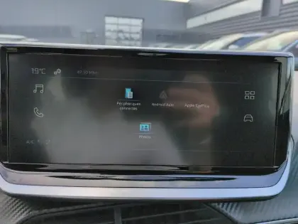 Photo 40 Peugeot 208  Hybrid 110 e-DCS6