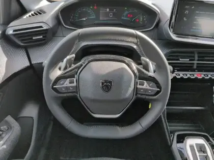 Photo 29 Peugeot 208  Hybrid 110 e-DCS6