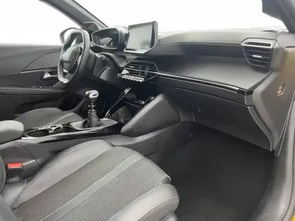 Photo 57 Peugeot 208  PureTech 100 S&S BVM6