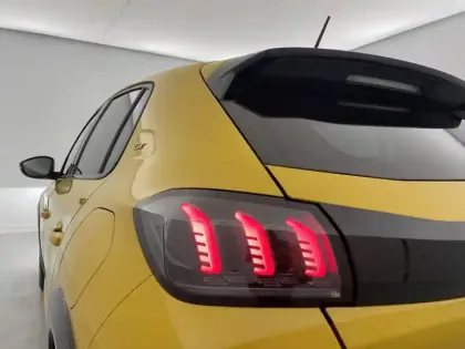 Photo 61 Peugeot 208  PureTech 100 S&S BVM6