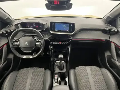 Photo 62 Peugeot 208  PureTech 100 S&S BVM6