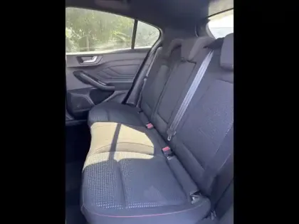 Photo 8 Ford Focus  1.0 Flexifuel mHEV 125ch ST-Line X