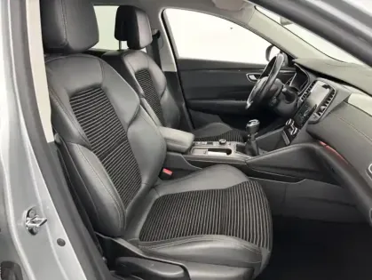 Photo 25 Renault Talisman Blue dCi 150 Intens 4p