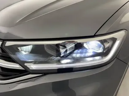 Photo 22 Volkswagen T-roc  1.5 TSI EVO 150 Start/Stop DSG7