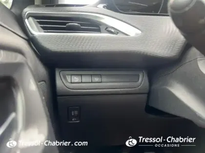 Photo 6 Peugeot 2008  BlueHDi 100ch S&S BVM5 Active