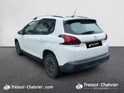 Photo 27 Peugeot 2008  BlueHDi 100ch S&S BVM5 Active