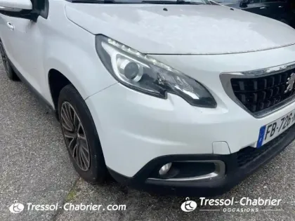 Photo 13 Peugeot 2008  BlueHDi 100ch S&S BVM5 Active