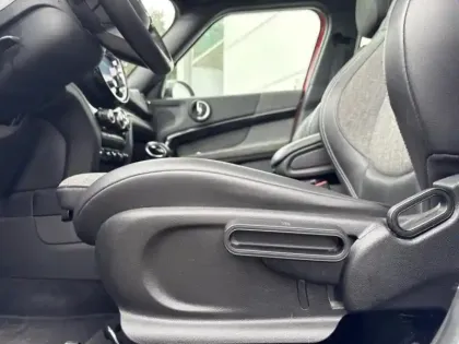 Photo 14 Mini Countryman  Cooper SE  125ch + 95ch Northwood ALL4 BVA6