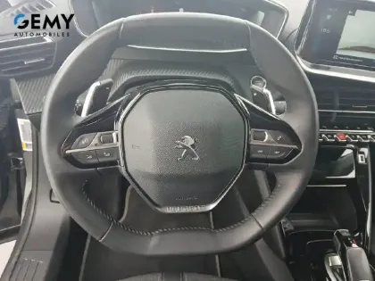 Photo 15 Peugeot 2008  PureTech 130 S&S EAT8