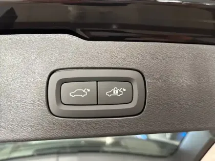 Photo 17 Volvo V60  T6 AWD Hybride Rechargeable 253 ch + 145 ch Geartronic 8