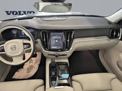 Photo 9 Volvo V60  T6 AWD Hybride Rechargeable 253 ch + 145 ch Geartronic 8