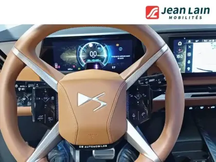 Photo 11 DS DS 8 N°8 350 ch AWD Long Range