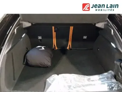 Photo 30 DS DS 8 N°8 350 ch AWD Long Range