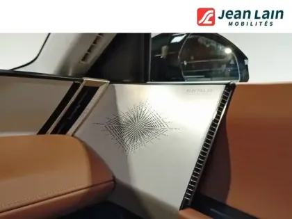 Photo 41 DS DS 8 N°8 350 ch AWD Long Range