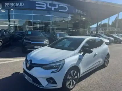 Photo 9 Renault Clio  E-Tech 140 - 21