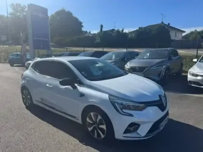 Photo 13 Renault Clio  E-Tech 140 - 21