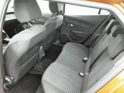 Photo 31 Peugeot 2008  Electrique 136 ch