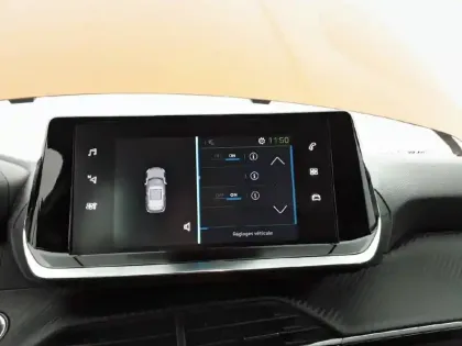 Photo 39 Peugeot 2008  Electrique 136 ch