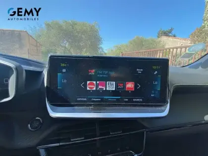 Photo 13 Peugeot 2008  Electrique 136 ch