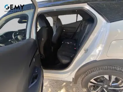 Photo 9 Peugeot 2008  Electrique 136 ch