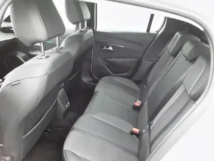 Photo 11 Peugeot 208  Electrique 50 kWh 136ch