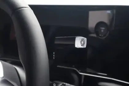 Photo 10 Renault 4 Renault  E-Tech Electrique 150 ch autonomie confort