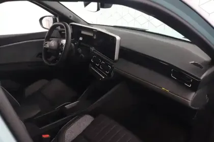 Photo 6 Renault 4 Renault  E-Tech Electrique 150 ch autonomie confort