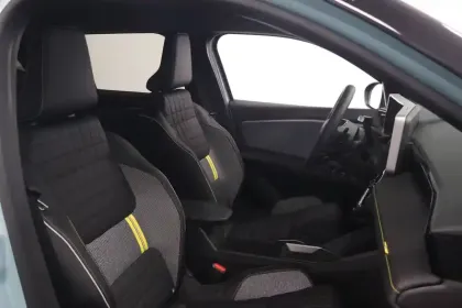 Photo 7 Renault 4 Renault  E-Tech Electrique 150 ch autonomie confort