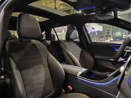 Photo 80 Mercedes Classe C 300 de Hybrid EQ AMG Line