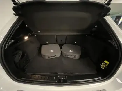 Photo 14 Mercedes EQA 250+ Edition