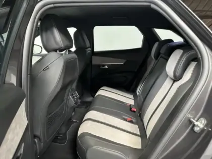 Photo 10 Peugeot 3008  HYBRID 225ch GT e-EAT8